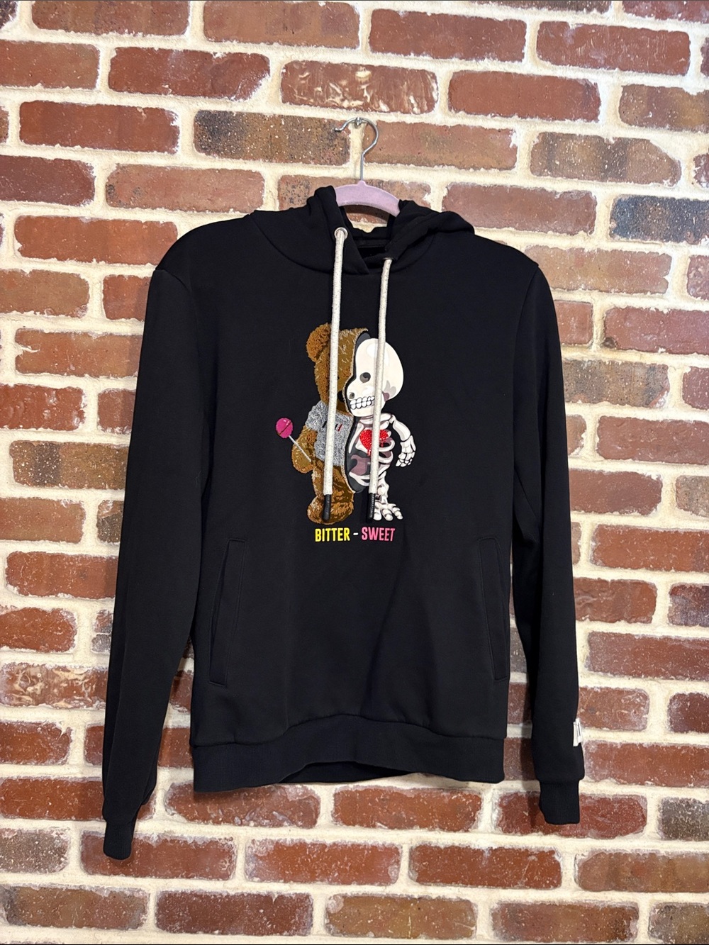 Fifth Loop Bitter-Sweet Black Graphic Hoodie Sweater size small